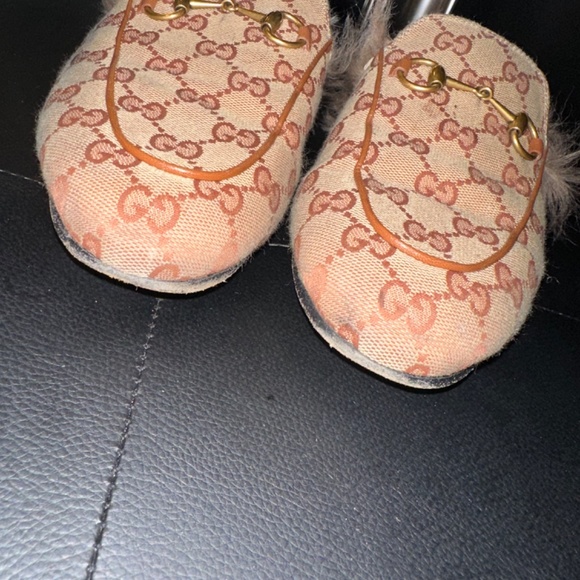 Gucci Princeton Loafers - Picture 3 of 6